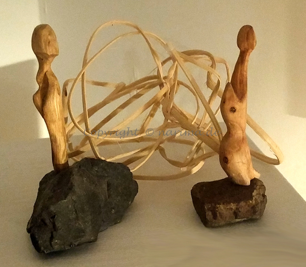 mb012 - Skulpturen - 2019 - Material: Holz, Stein